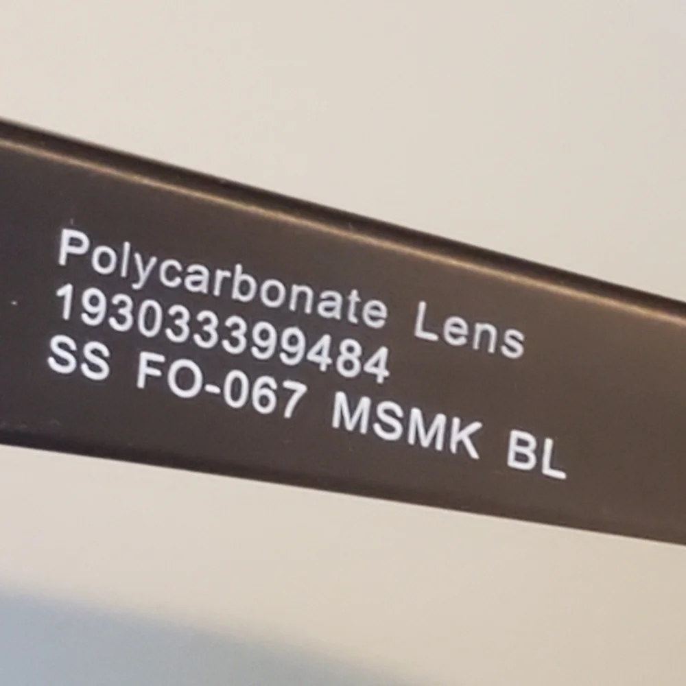 Foster Grant E fits over bluelight protection glasses M/L greige